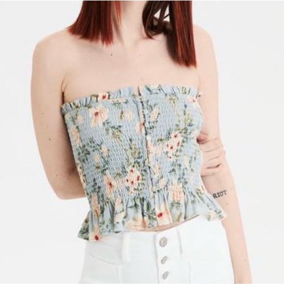 AE Crop Top - Picture 2 of 3